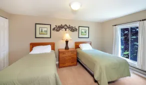 2 King Master Suites, Outside heated pool, Close to Dunes - Image 4