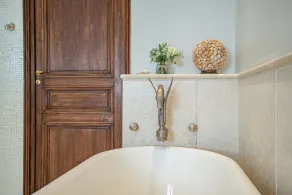 Independent apartment of two bedrooms of high standing and comfort. - Image 5
