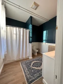 210 Main St - Image 4