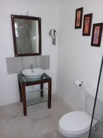Hastings House – Pool, Walk to the beach!!! - Image 2