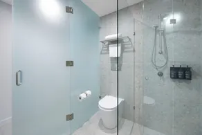 Brady Hotels Elizabeth Street - Image 4