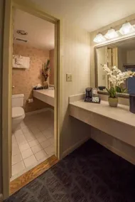 Cheat Lake Resort - Image 5