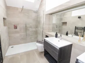 THE SHIPPON, romantic, luxury holiday cottage in Llanrwst - Image 2