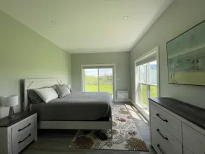 Modern Water Front Cottage Close To Cavendish Beach! - Image 5