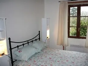 Spacious Child Friendly 3 Bed House With Large Garden In Charming Village. - Image 3