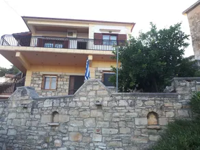 Koukos House surrounded be nature - Image 5