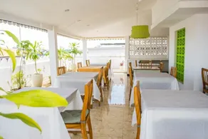 Featuring free WiFi, Rooftop Cafe ,close to ferry terminal  & City attractions 6 - Image 3