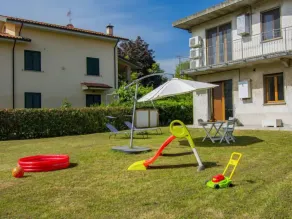 Apartamento vacacional apropiado para familias con jardín, barbacoa y terraza - Image 3