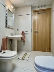 Lejlighed med privat have - Image 3