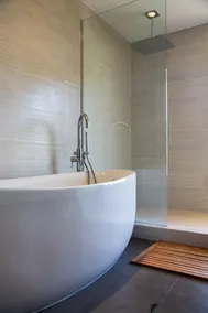 West Hollywood Hills Pool Home With Views - Image 4