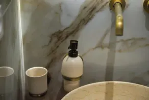 ΔVO luxury apartment - Image 3