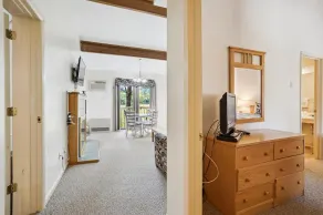 Deluxe 2-værelses suite på 1. sal med opvarmet pool - Image 2