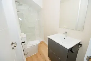 For You Rentals Cozy and charming 3-bedroom apartment TEMPORAL in Madrid ASO180 - Image 5
