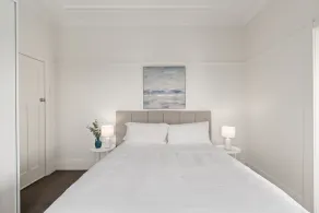 Bright 2-Bed Apartment in Coogee - Image 3