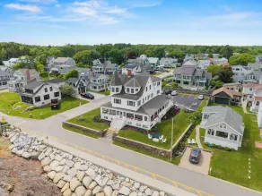 The Breakers Inn - Image 5