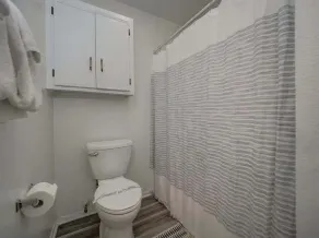 Piscine privée / bain à remous - - Pour 8 personnes - Image 4