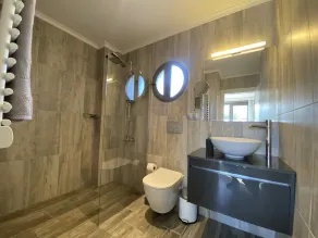 Stylish, Modern Villa, Airport Transfer on Arrival & Luxury Welcome Pack - Image 2