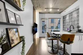 Suite 306 Downtown Montreal | W/ Balcony, Queen Bed, Sofa Bed, Parking & 55` TV - Image 4