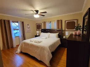 Extremely Chill 3 Bedroom Home - Image 4