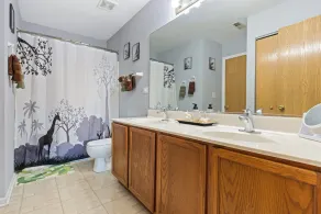 2bdrms/1.5bath-5beds/Quiet/Laundry/Jungle Theme/FREE Wifi/Sleep6 - Image 3