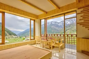 Deluxe Room with Mountain View - Parking, Wi-fi - Image 2