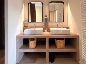 Modern village house with heated swimming pool and superb view of the Luberon. - Image 3