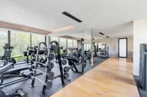 PH LOFT with Professional Gym, awesome Pools and Fast WiFi - Image 2
