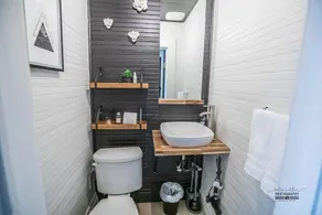 Downtown Dwelling 1612 | Close to Hospitals - Image 2