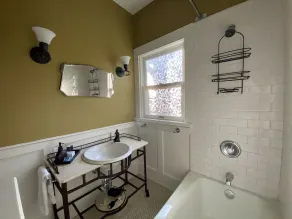 The Napa Art House Near Downtown Hot tub - Image 3