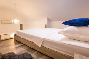 Heritage house Stipanovi dvori with heated pool and jacuzzi - Image 4