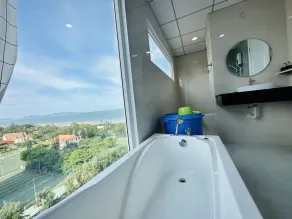 Seaview Apartment, 3 bedroom - Image 2