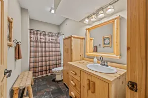 Pet friendly, located by Lake Lemon - Image 5
