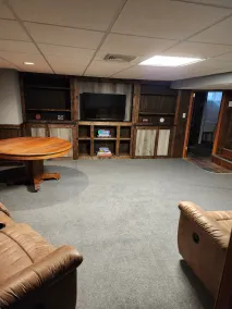 Beautiful 5 bedroom home only minutes from UIUC - Image 2