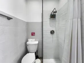 Comfy & Bright Apt @ Calle Loiza - Walk to Beach - Image 4