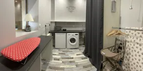 Gite de Caractère Proche Campagne, Jacuzzi Privatif, Terrain Clos Arboré - Image 2