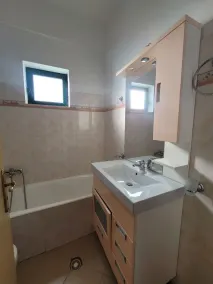 Remarkable 4-Bed House in Ksamil for families - Image 3