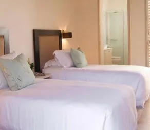 BEAUTIFUL BOUTIQUE HOUSE - Image 4