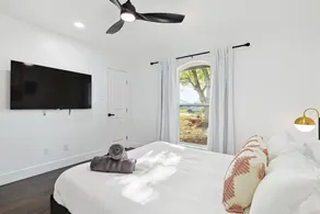 4BR Retreat w/ Pool and Grill - Image 5
