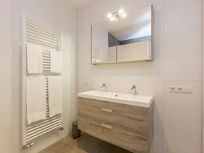 Zoutelande Beach Luxury Apartment - Image 2