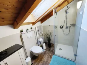 Cozy vacation apartment with two bedrooms, wood-burning stove and spacious balcony - Image 3