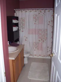 Large clean home in Pine Bush near Wallkill Bethel, Watchtower Farm, Ny - Image 5