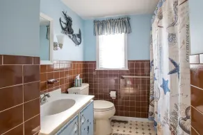 Central AC Close to Beach Dog Friendly! - Image 5