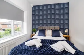 Layerthorpe House with parking  - sleeps 6 guests  in 3 bedrooms - Image 4