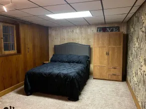 Historic lake home right in town with lots of room inside and out - Image 5