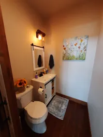 Schweitzer Mt. Townhome - Pet Friendly, Sleeps 12 - Image 4