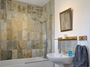 1 bedroom accommodation in Ovington - Image 3