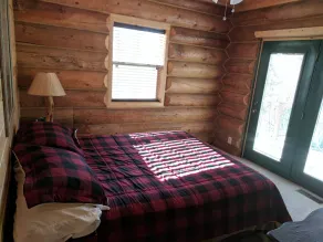 Authentic 3 Level Log Cabin. 3 Bedrooms, 3 Baths - Image 3