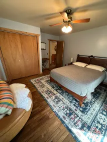 Quiet Lakefront Cabin Getaway Near Wisconsin Dells - Image 5