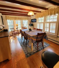 ​Relax & Reconnect: Walkable Mount Gretna Getaway - Image 4