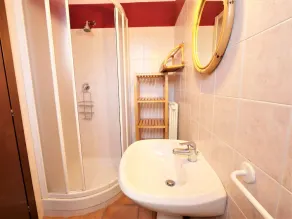 Dejlig lejlighed i villa med pool, WIFI, TV, gårdhave, kæledyr tilladt og panorama udsigt - Image 3